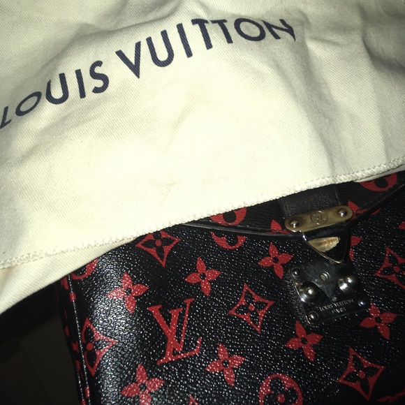 Louis Vuitton Metis Pochette
Monogram Infra-rouge Limited Edition - Picture 3 of 5